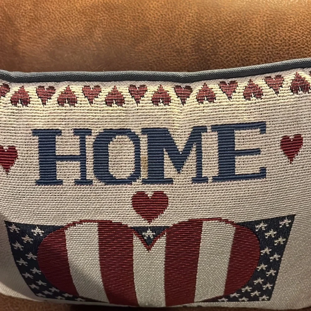 🌻 5/$15 Home Sweet Home accent pillow